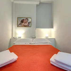  Apartment Magico Risveglio Agli Uffizi Italy
